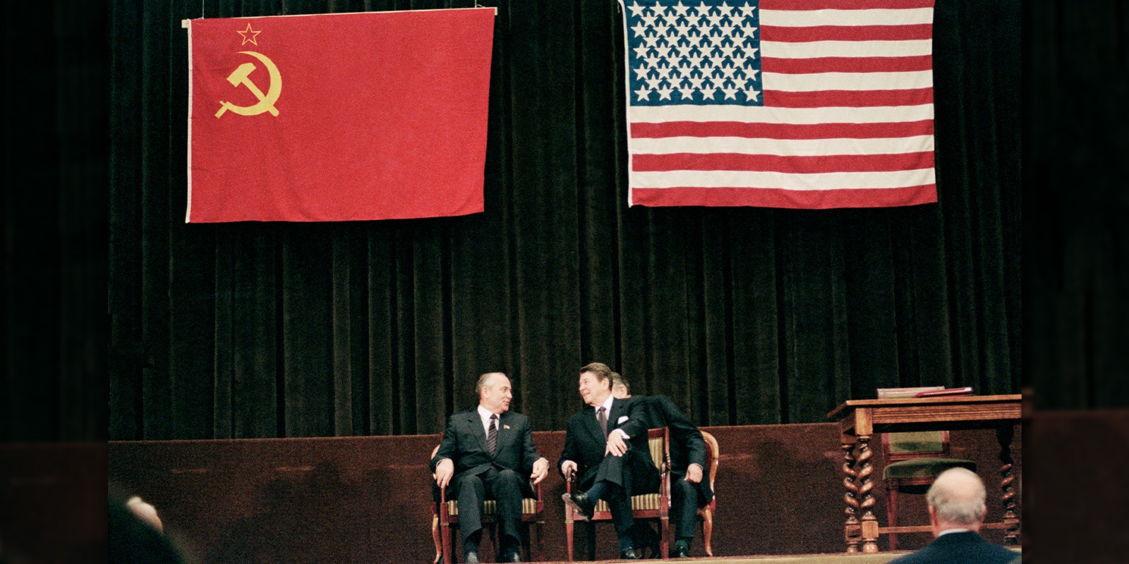 comparison-cold-war-case-study