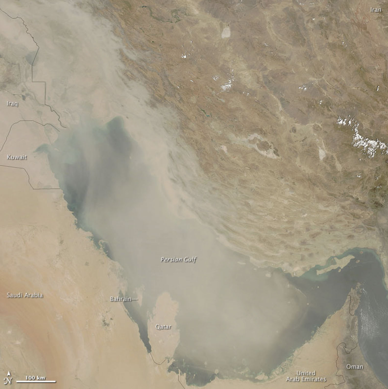 Photo shows an immense cloud of dust covering the Persian Gulf