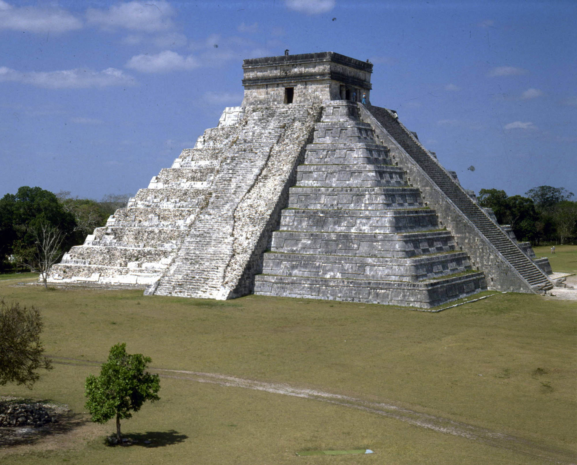 Mayan stone pyramid 